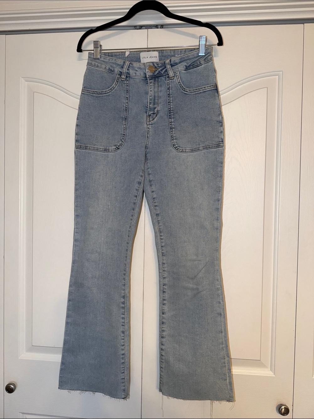 LOLA Light Wash High-Rise Bootcut Jeans - frayed hem Billie-TD NWOT Size 28